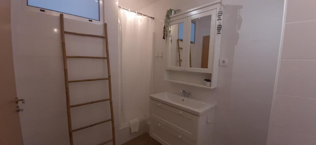 Apartamento T2 Vista Rio Arade - Portimão Extérieur photo